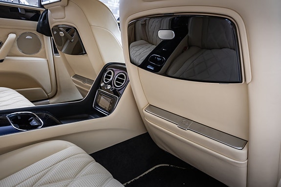 Bentley Flying Spur 25 of 30