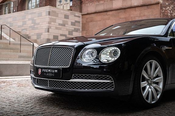 Bentley Flying Spur 14 of 30