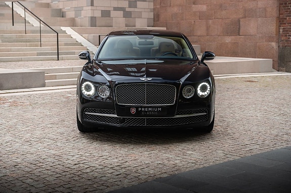 Bentley Flying Spur 3 of 5