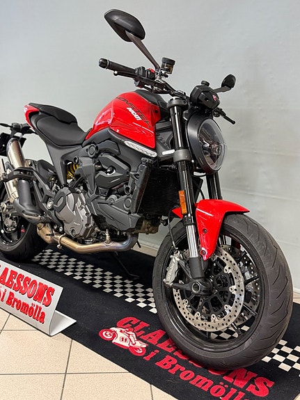 Ducati Monster 950 3 of 5