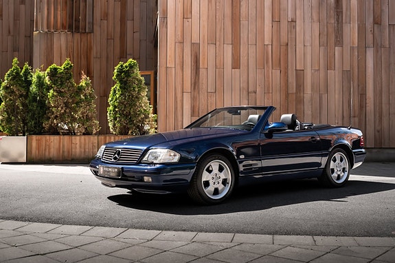 Mercedes-Benz SL320 6 of 30