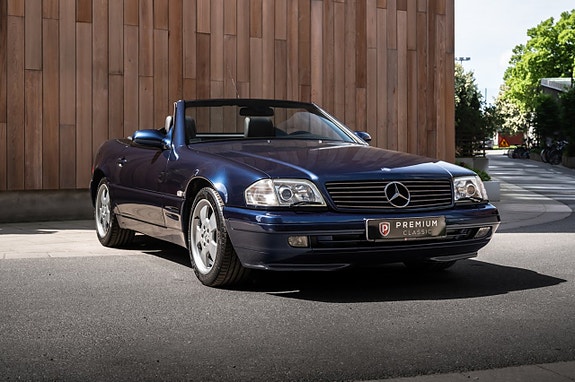 Mercedes-Benz SL320 3 of 5