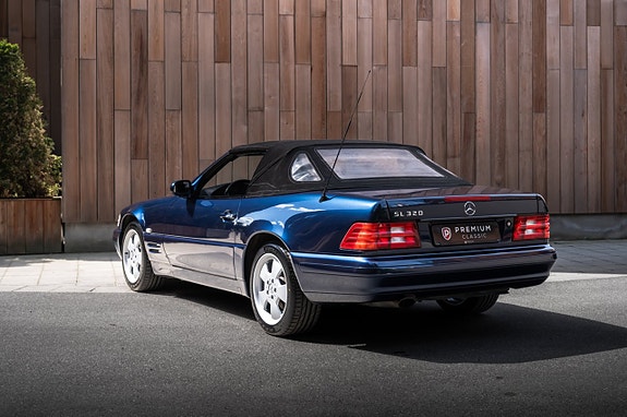 Mercedes-Benz SL320 15 of 30
