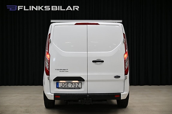 Ford Transit Custom 20 of 30