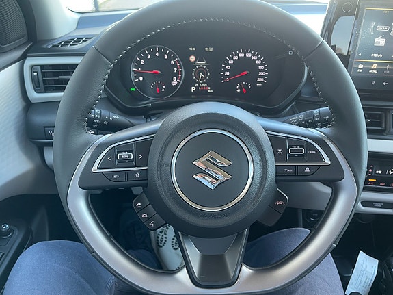Suzuki Swift 16 of 23
