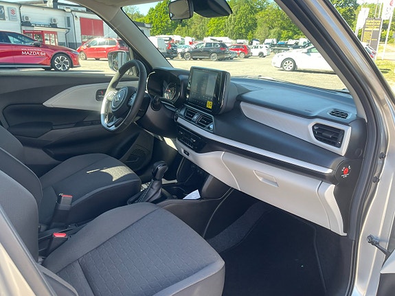 Suzuki Swift 14 of 23