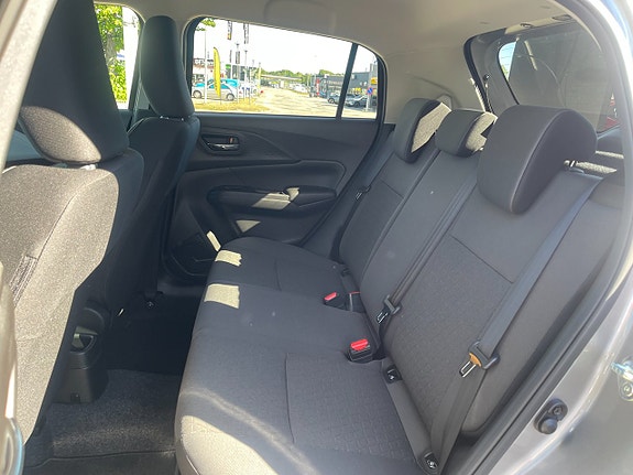 Suzuki Swift 11 of 23