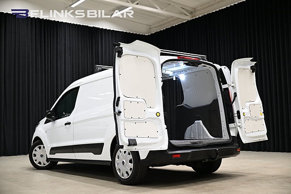 Ford Transit Connect 6 of 28