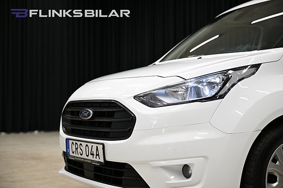 Ford Transit Connect 13 of 28