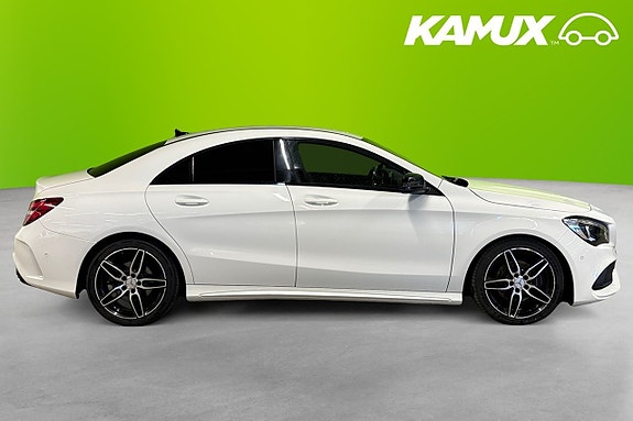 Mercedes-Benz CLA200 d 2 of 5