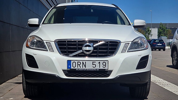 Volvo XC60 4 of 5