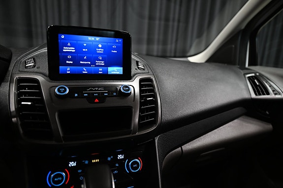 Ford Transit Connect 18 of 24