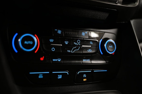Ford Transit Connect 21 of 25