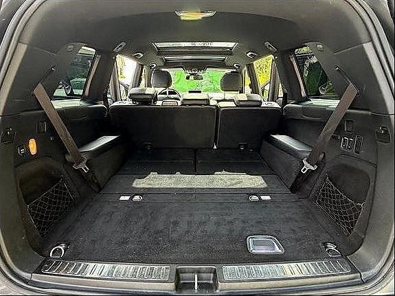 Mercedes-Benz GLS350 d 6 of 9