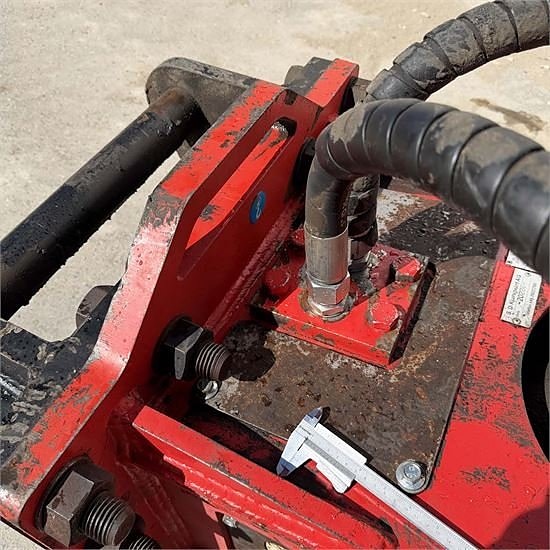 Promove CF240 - Machine size 20-30 tons 17 of 18