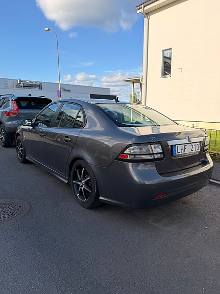 Saab 9-3 4 of 5