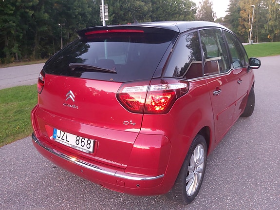 Citroen C4 Picasso 3 of 5