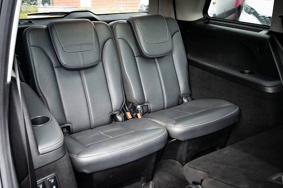 Mercedes-Benz GL450 21 of 28