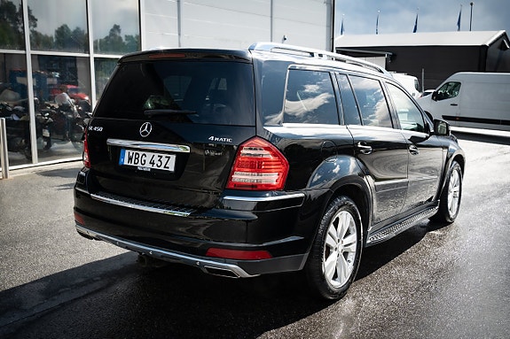 Mercedes-Benz GL450 6 of 28