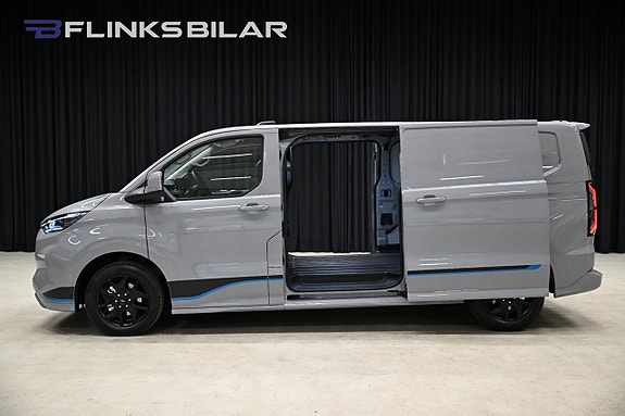Ford Transit Custom 3 of 5