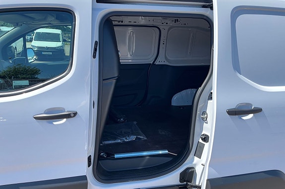 Toyota Proace City 24 of 28