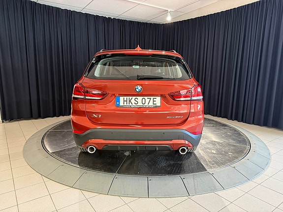BMW X1 3 of 5