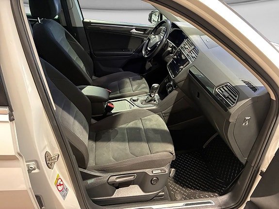 Volkswagen Tiguan 10 of 14