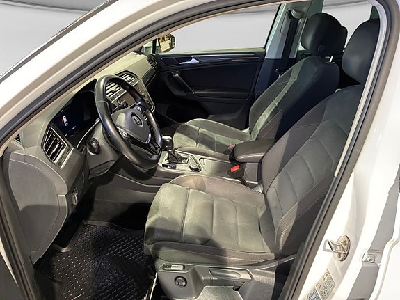 Volkswagen Tiguan 9 of 14