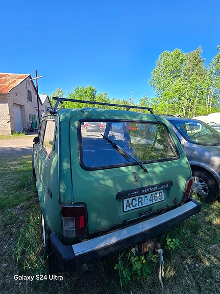 Brugt Lada 4x4m 