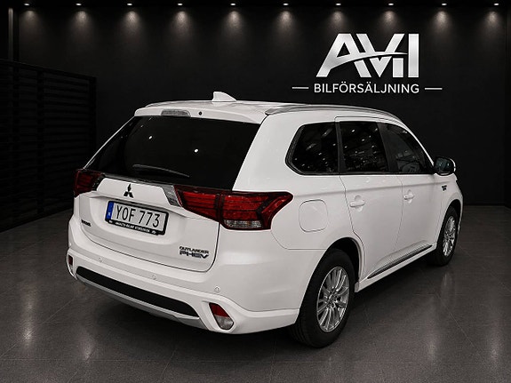 Mitsubishi Outlander 4 of 13