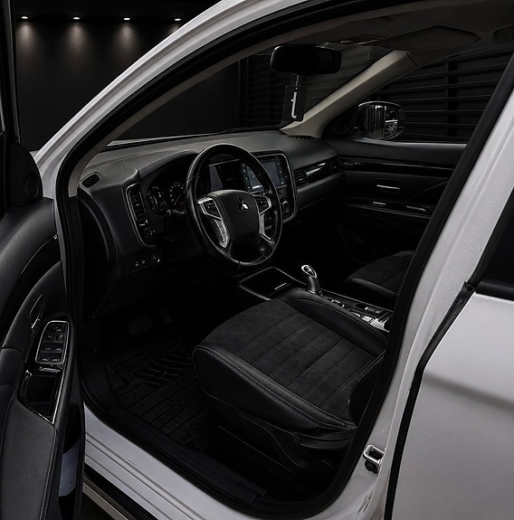 Mitsubishi Outlander 10 of 13