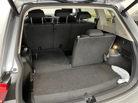 Volkswagen Tiguan Allspace 12 of 25