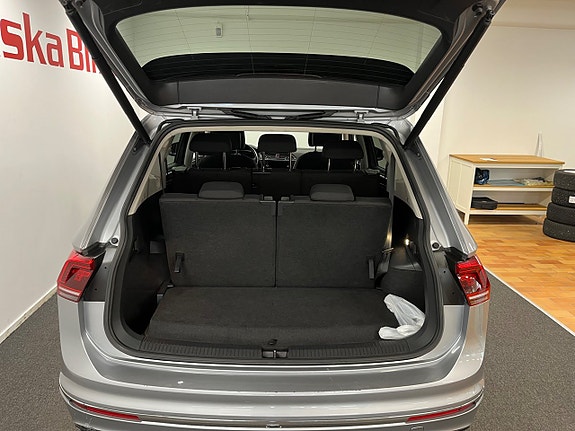 Volkswagen Tiguan Allspace 24 of 25