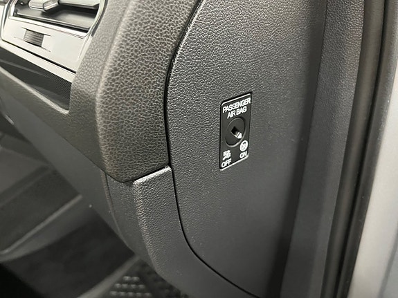 Volkswagen Tiguan Allspace 18 of 25