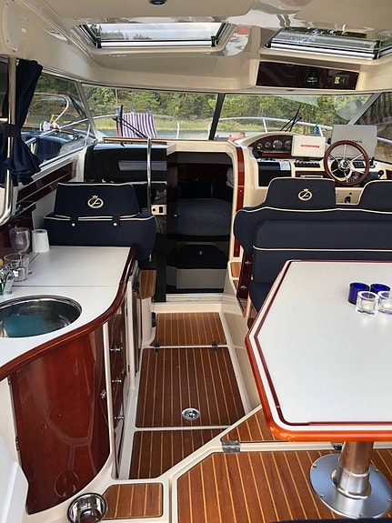 Aquador 28 HT /  Volvo Penta 350 HK / 2008 / KAMPANJ 5 of 12