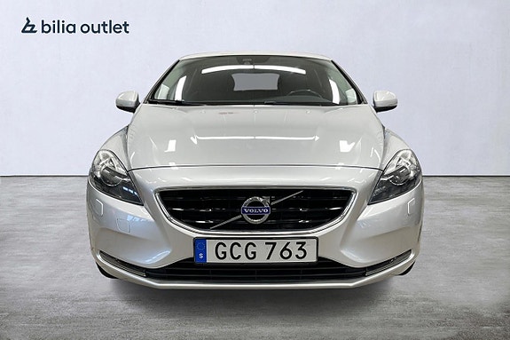 Volvo V40 9 of 25