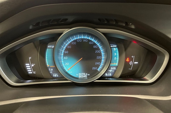 Volvo V40 13 of 25