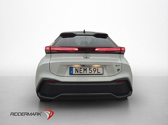 Toyota C-HR 6 of 30