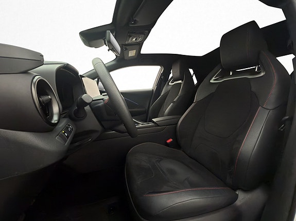 Toyota C-HR 12 of 30