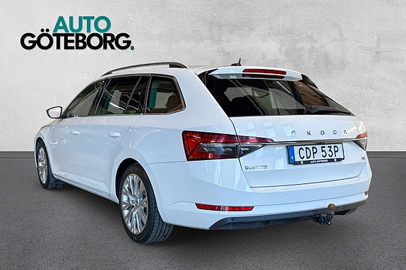 Skoda Superb 4 of 5