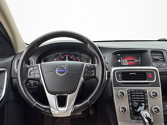 Volvo S60 13 of 30