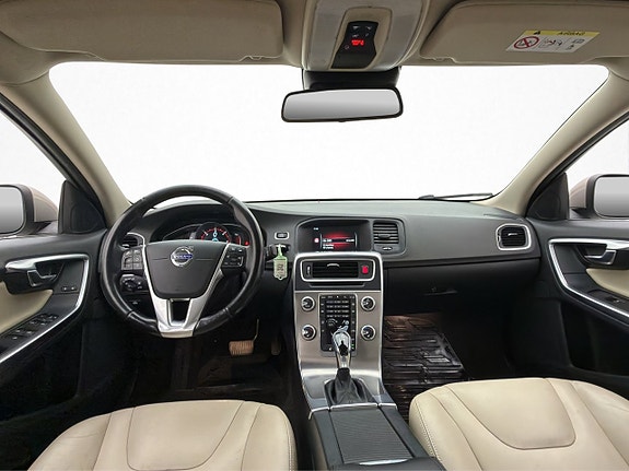 Volvo S60 12 of 30