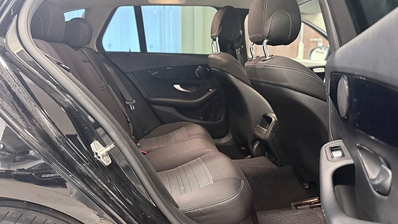 Mercedes-Benz C220 d 11 of 15