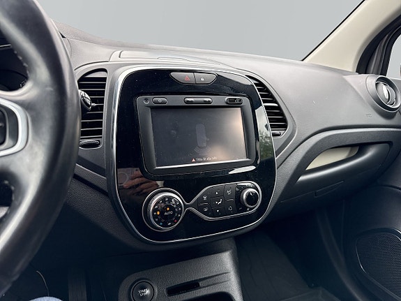 Renault Captur 11 of 15