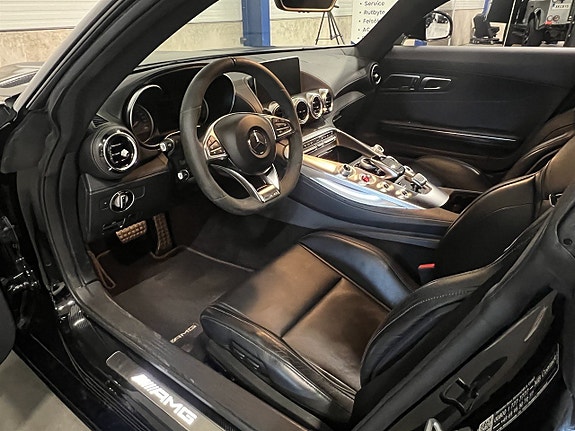 Mercedes-Benz AMG GT S 7 of 26