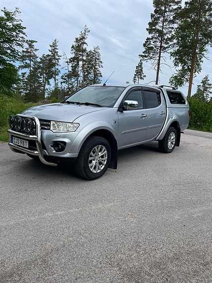 Mitsubishi L200 2015