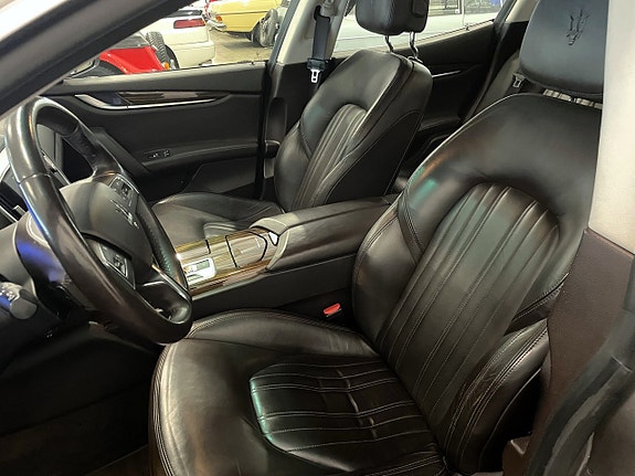 Maserati Ghibli 10 of 19