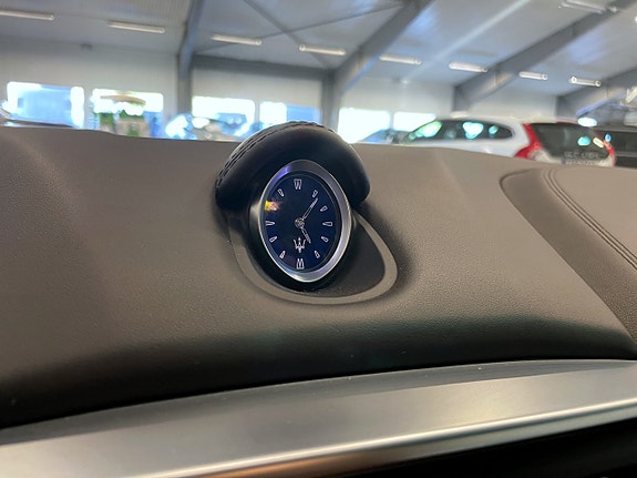 Maserati Ghibli 15 of 19