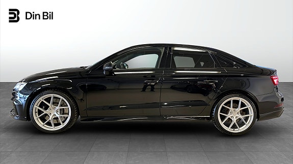 Audi RS3 2 of 5