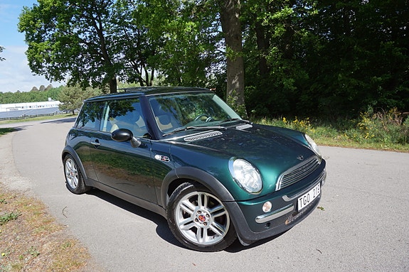 MINI Cooper 4 of 5
